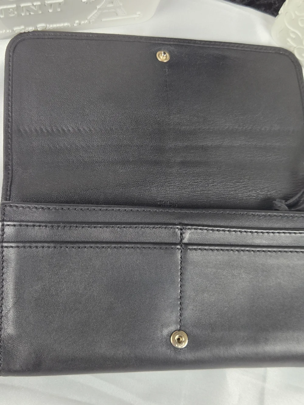 Chloé Black Bow Leather Long Wallet Soft Lambskin Gold Hardware